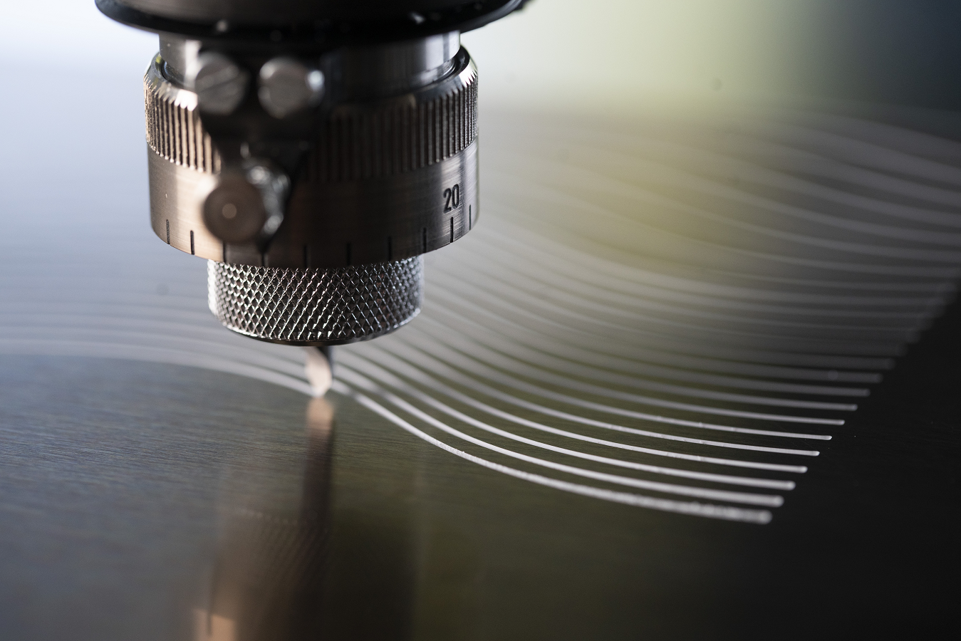 <p>Rotary engraving on metal</p>
